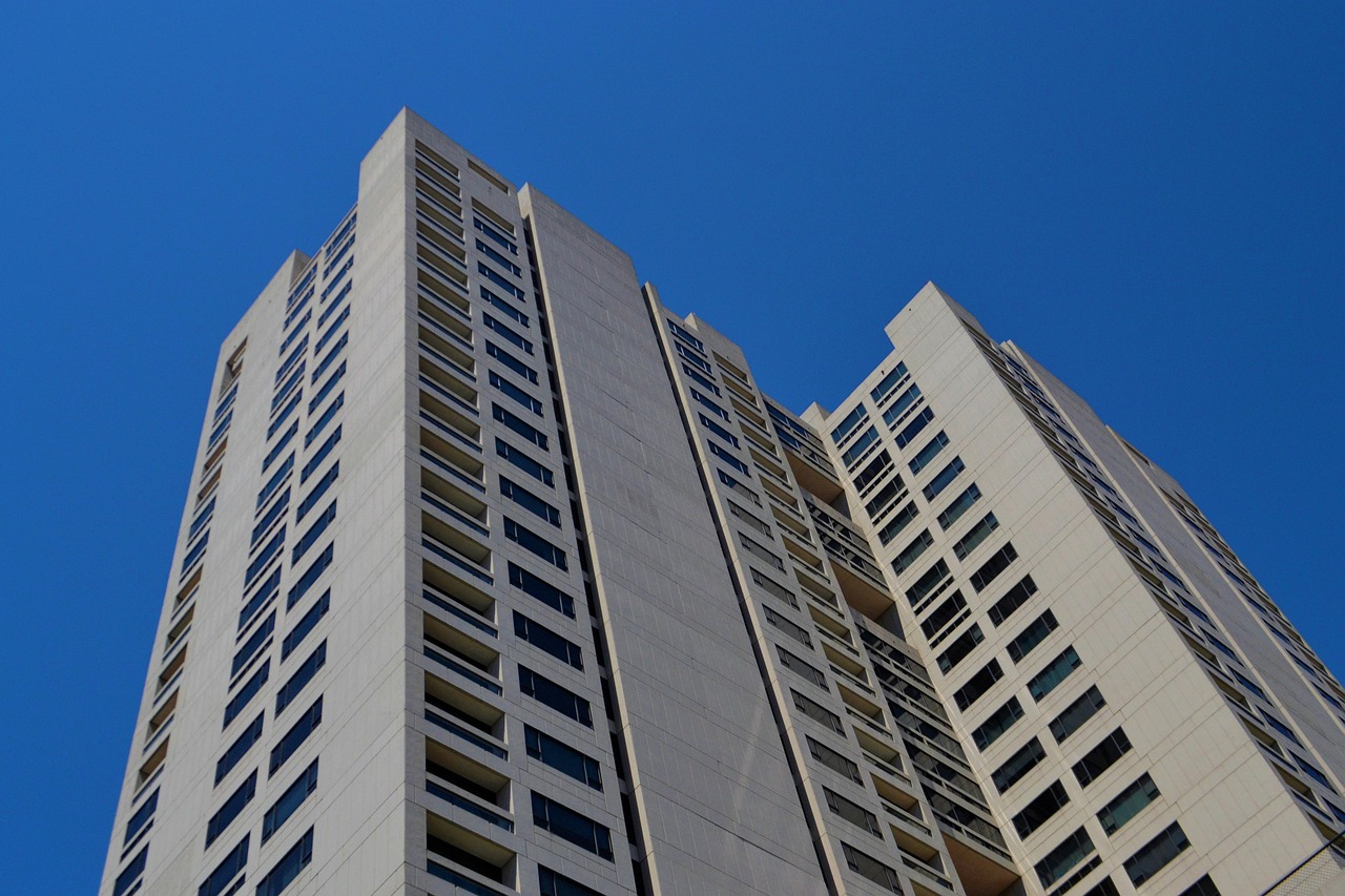 4 Reasons to Outsource Property Management to Specialists in 2025